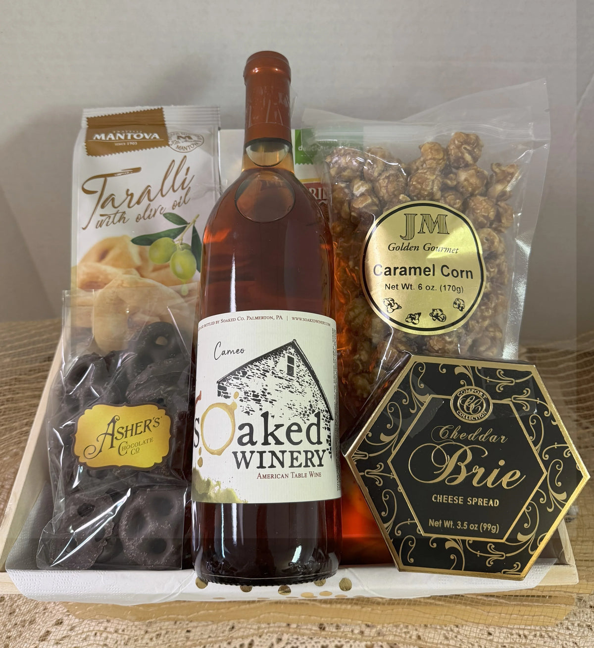 Jenny's Medium Wine Gift Basket with Cheese & Gourmet Snacks