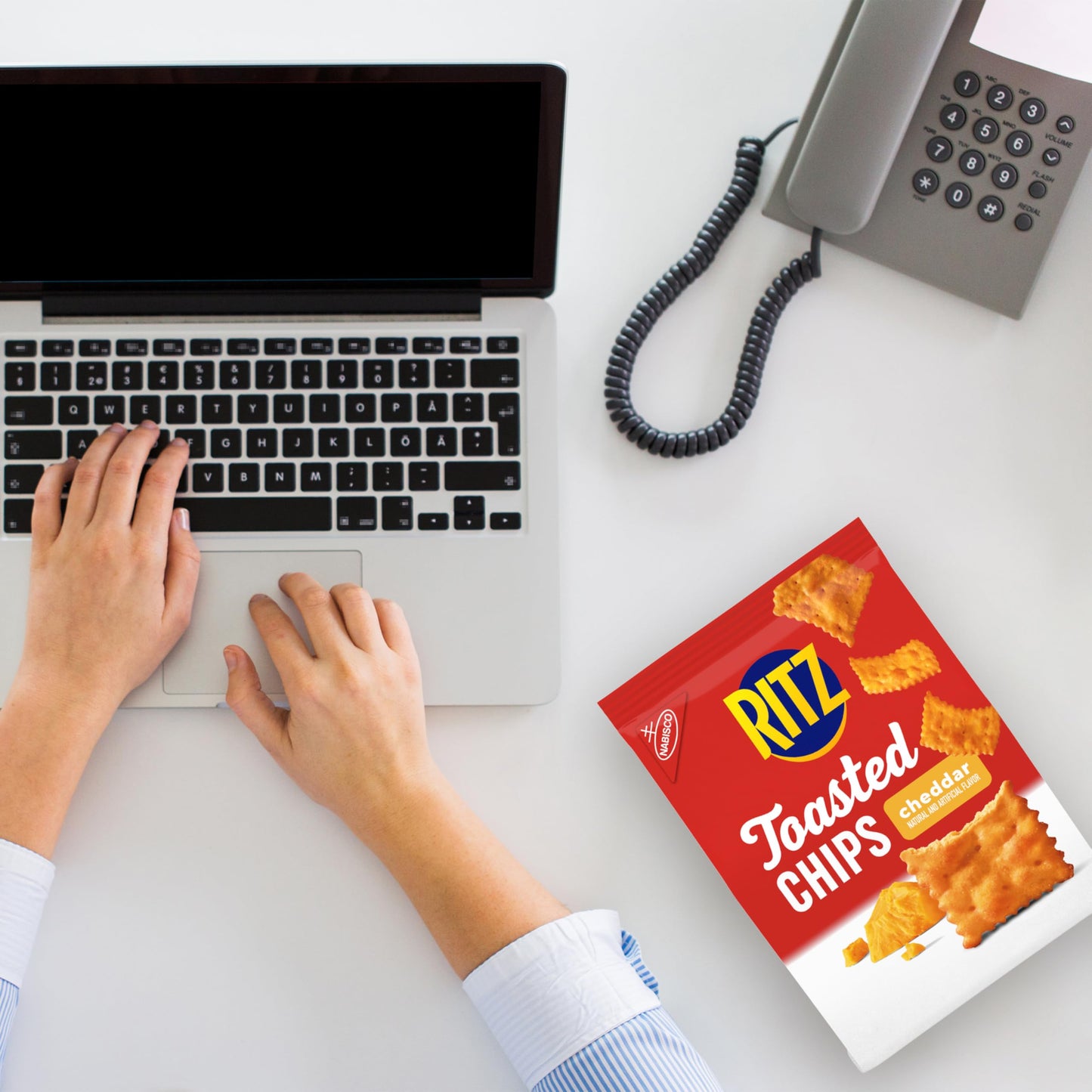 RITZ Fresh Stacks Original Crackers - Party Size, 16 Individually Wrapped Packs (23.7 oz)