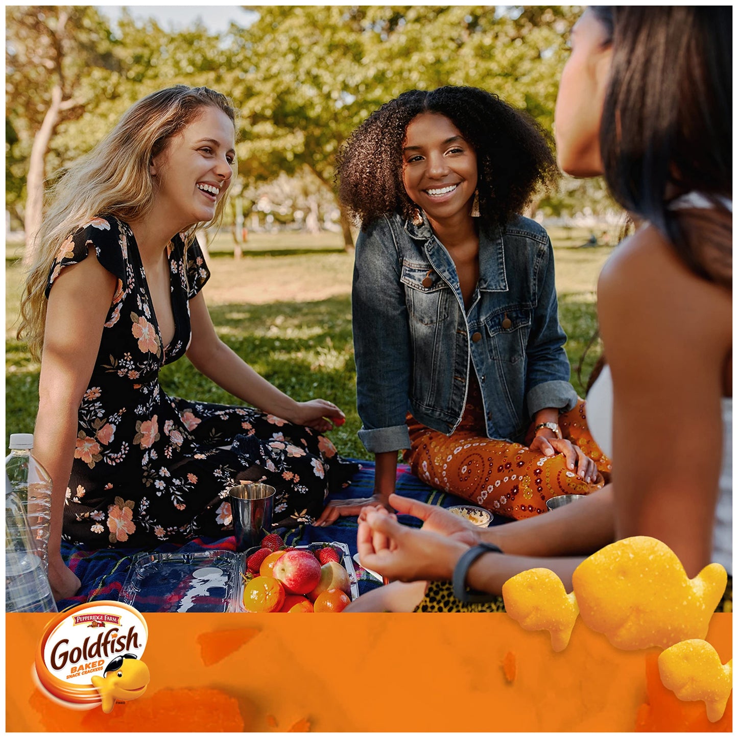 Classic Delight Goldfish Crackers Big Smiles Variety Pack - Cheddar, Colors & Pretzels | 30 Count