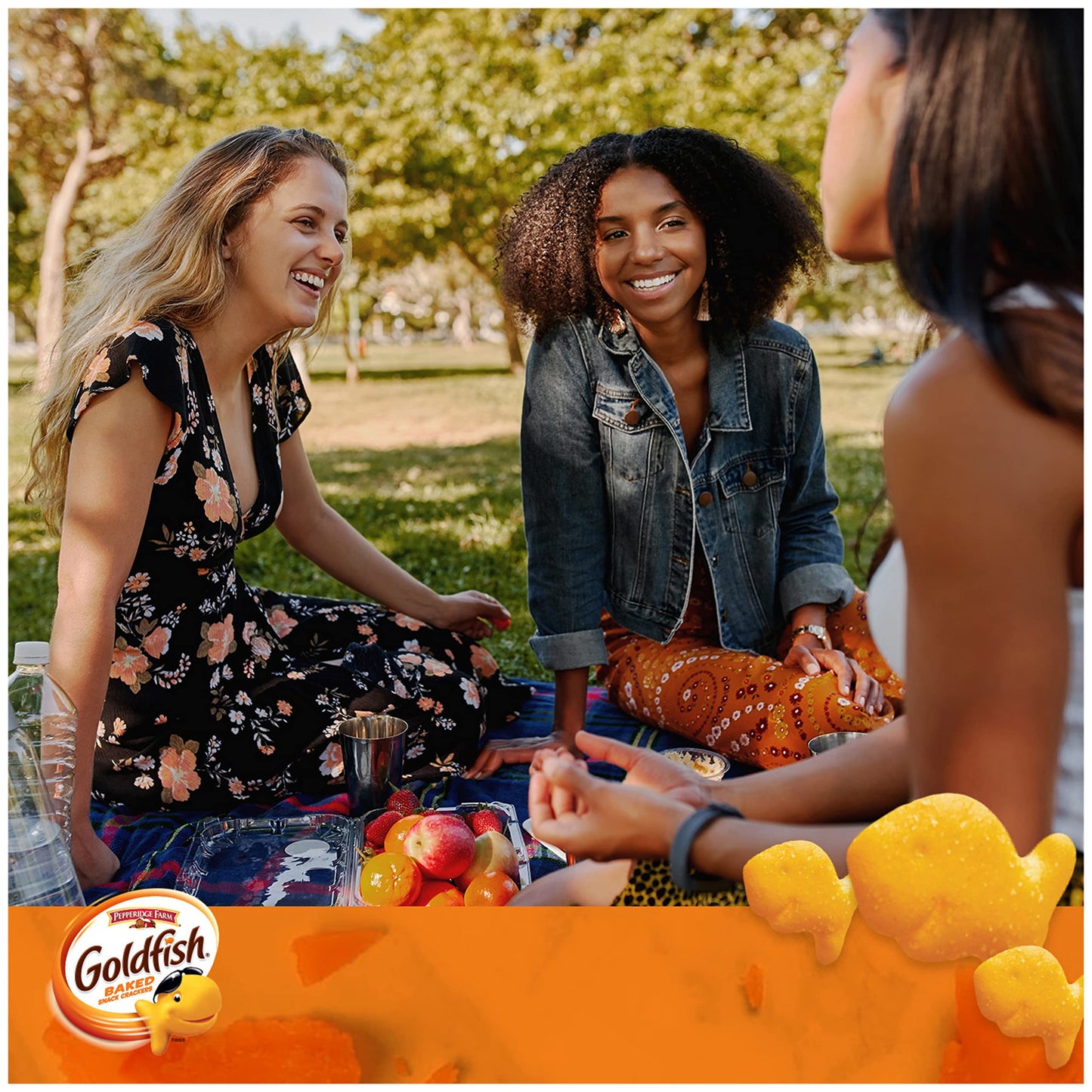 Classic Delight Goldfish Crackers Big Smiles Variety Pack - Cheddar, Colors & Pretzels | 30 Count