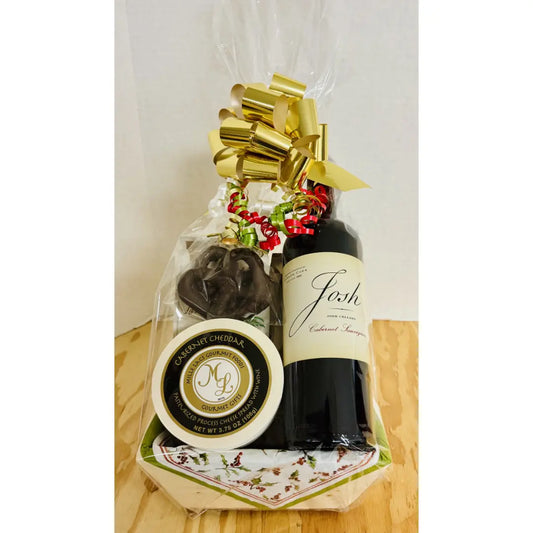 Jenny's Small Wine Gift Basket - Cheese & Gourmet Snacks